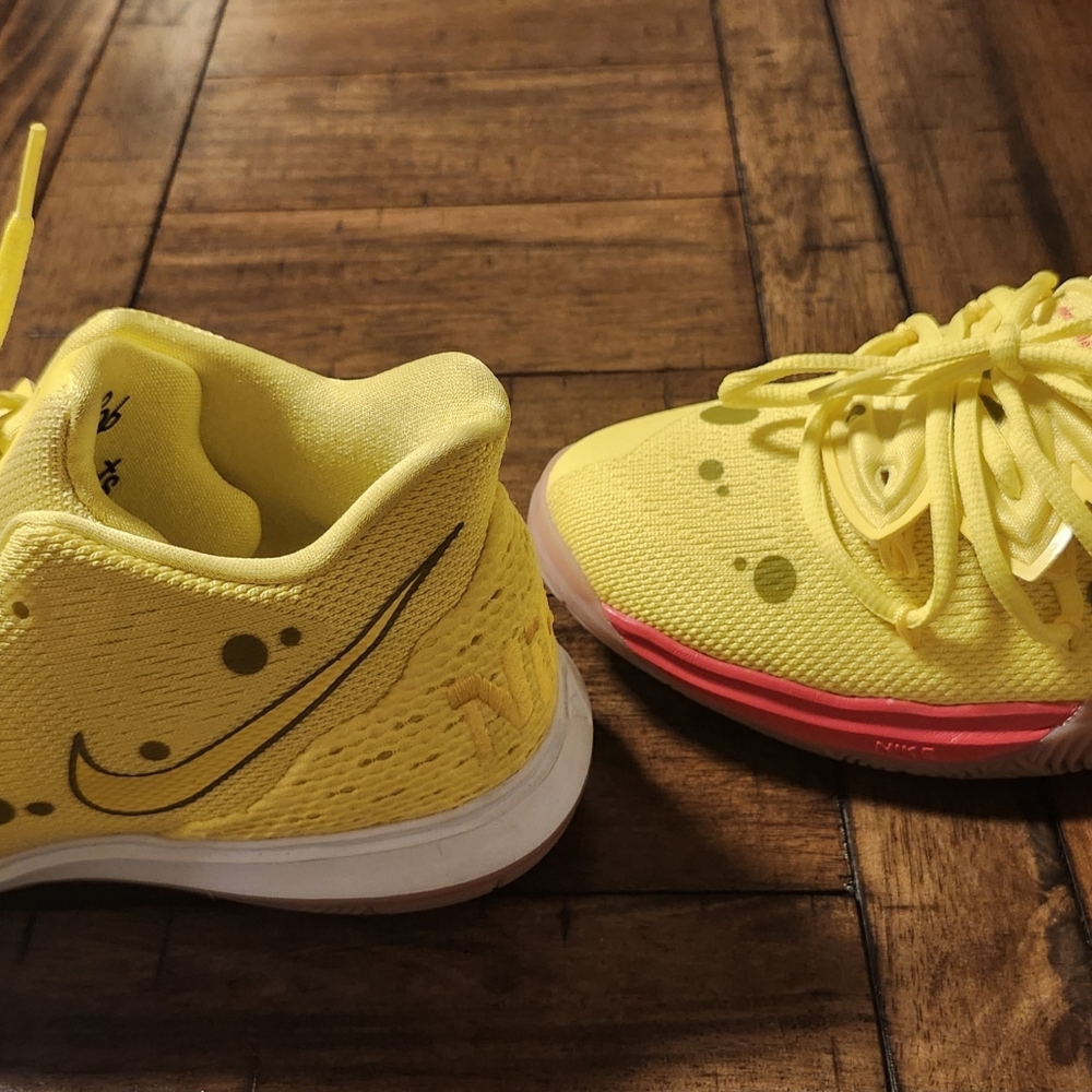 Size 7Y - Nike SpongeBob SquarePants x Kyrie 5 SpongeBob - Picture 6 of 11
